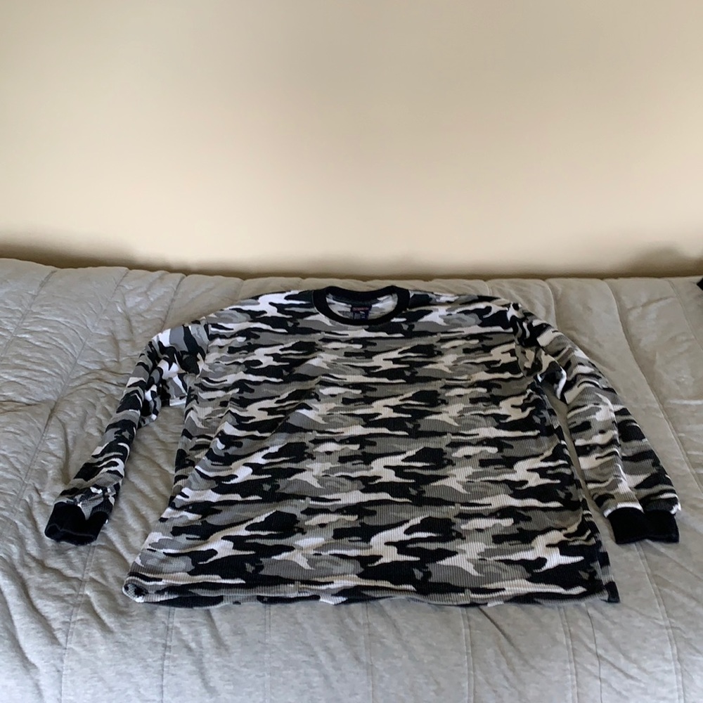 XL champs camp thermal shirt
